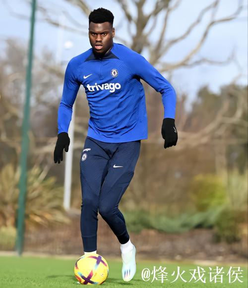 巴迪亚西勒:在切尔西创造历史很开心,下赛季我会留下回报球队 巴迪亚西勒:在切尔西创造历史很开心,下赛季我会留下回报球队